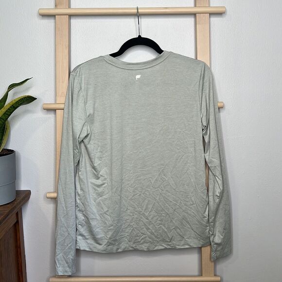 Fabletics Long Sleeve DryFit Tee, Heather Grey, Size SMALL - Picture 3 of 6